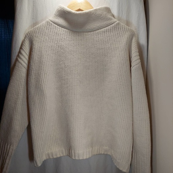 𝅺catherine Malandrino White Turtleneck Sweater M - Picture 9 of 9
